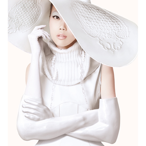 胡桃扒开内衣👙吸奶头视频
